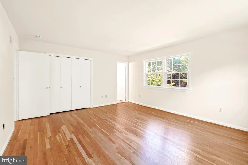 Photo of 882 DIAMOND DRIVE