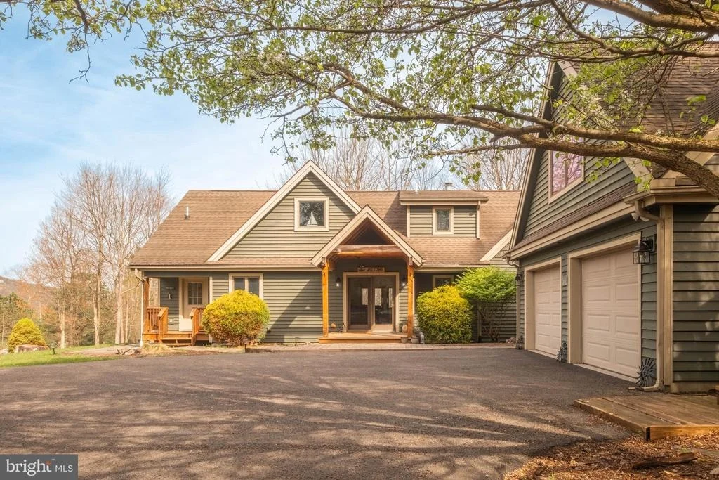 Photo of 128 BRIDGEVIEW LANE
