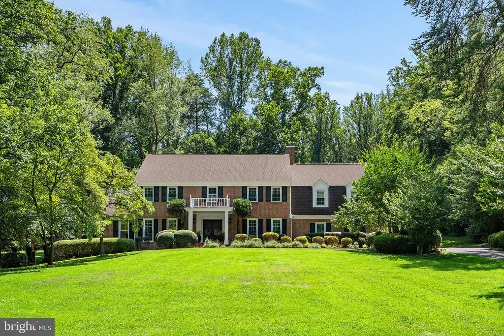Photo of 7821 OLD DOMINION DRIVE