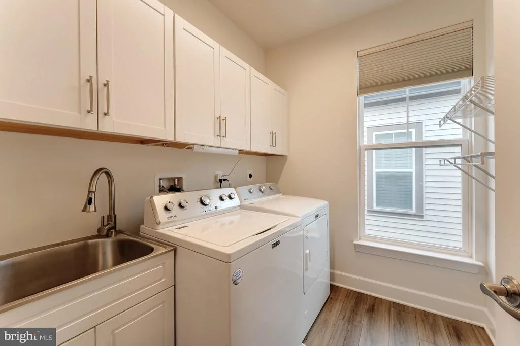 Photo of 43044 GREELEY SQUARE