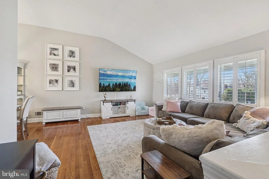 Photo of 6 RYDAL DRIVE