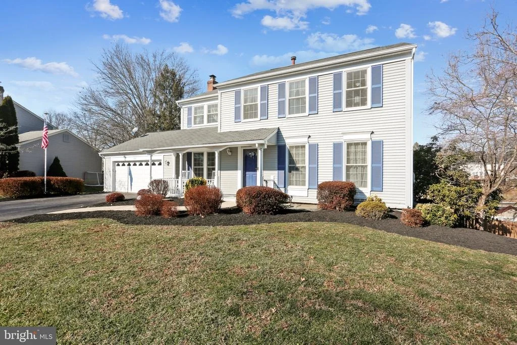 Photo of 915 POINTER RIDGE DRIVE