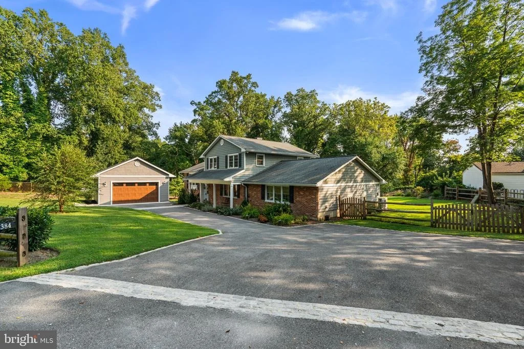 Photo of 384 EAGLE HILL ROAD