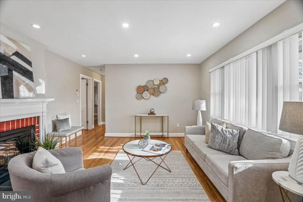 Photo of 10006 PORTLAND PLACE