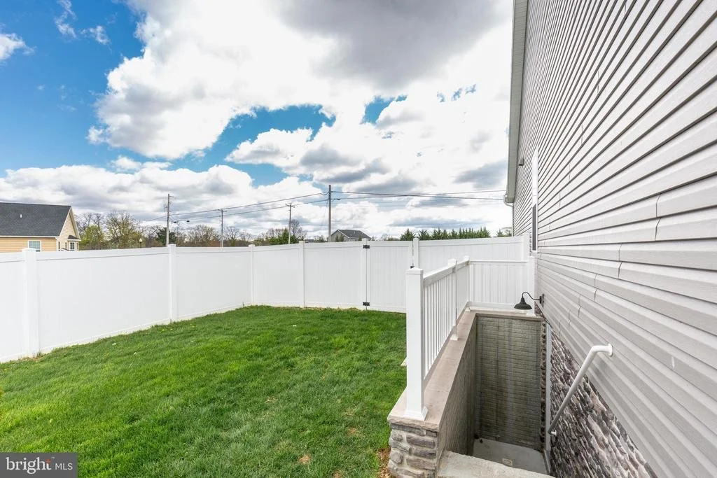 Photo of 975 BECK MILL ROAD