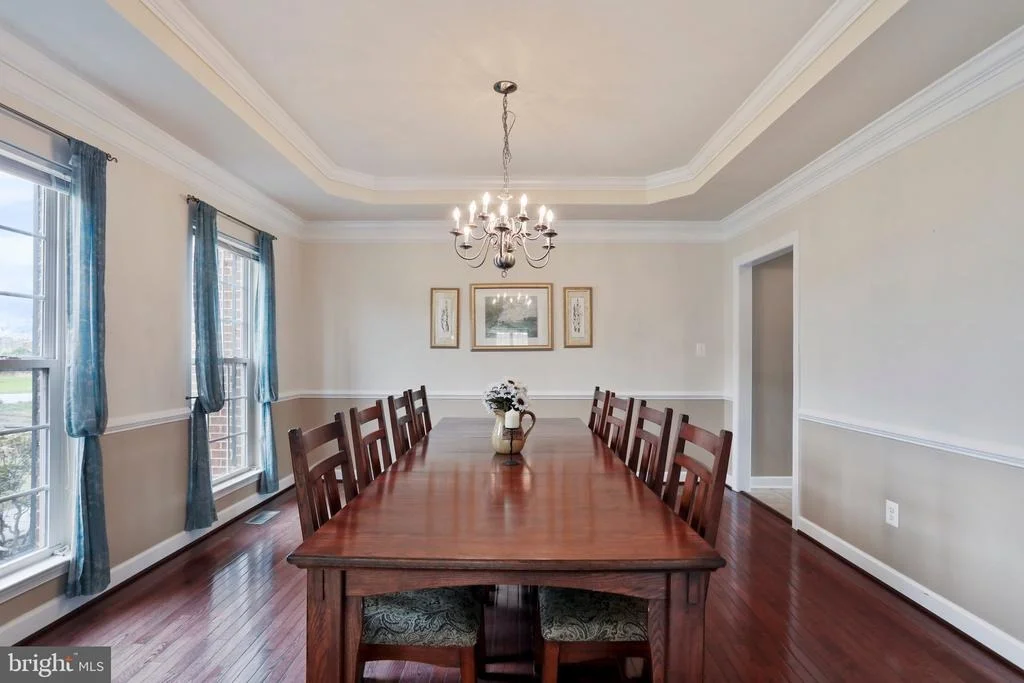 Photo of 10138 ROULETTE DRIVE