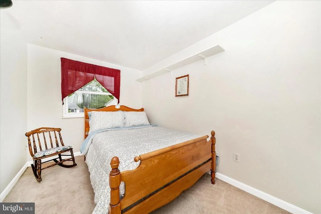 Photo of 212 WINTERGREEN LANE