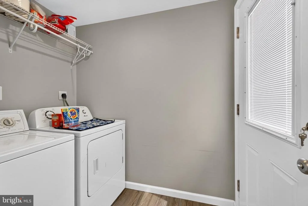 Photo of 2125 MAPLE ROAD
