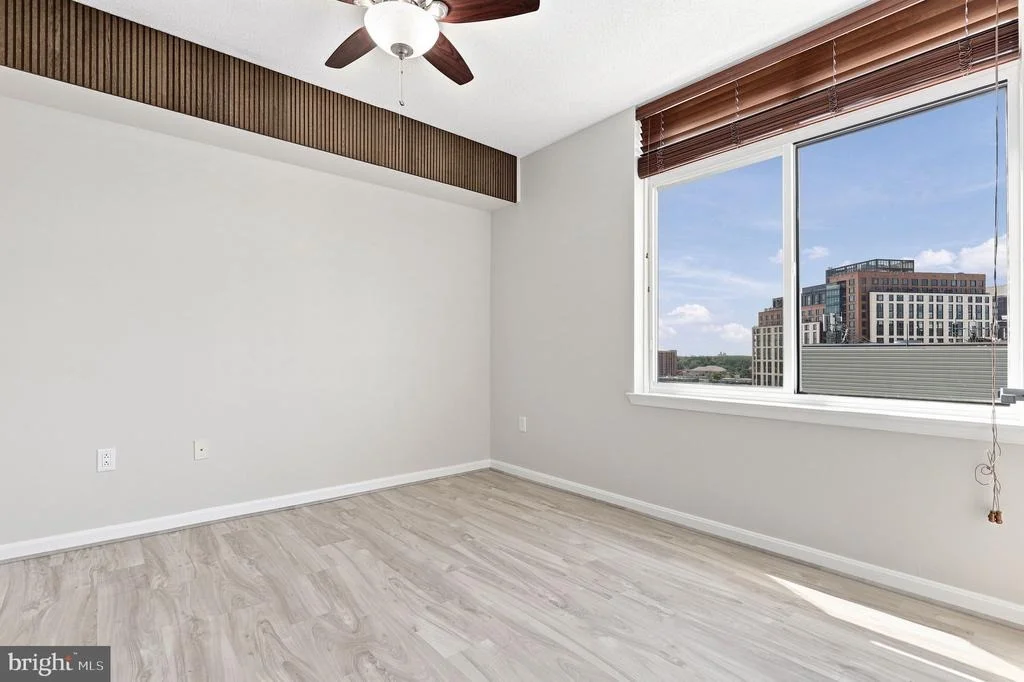 Photo of Unit 1305 at 930 WAYNE AVENUE