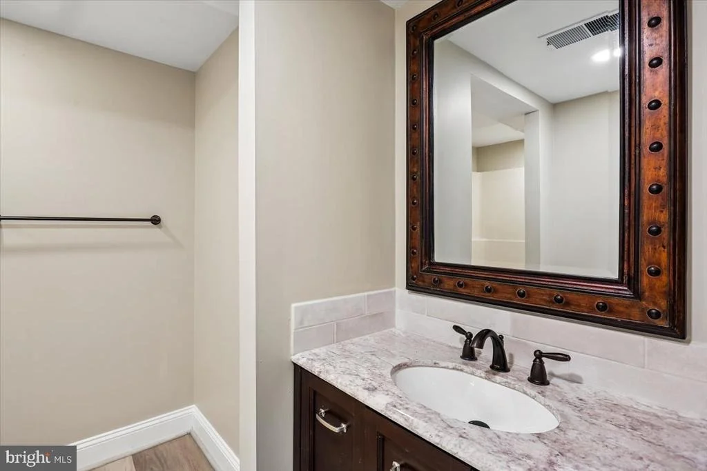 Photo of 2425 HIDDEN VALLEY LANE