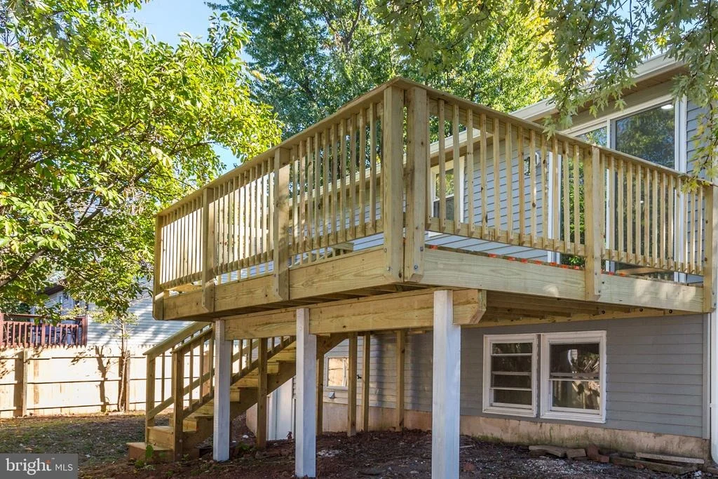 Photo of 1377 ROLLINGHOUSE DRIVE