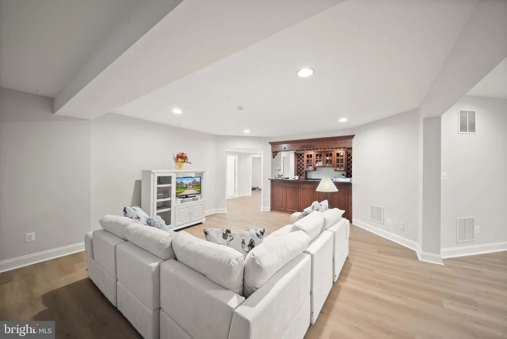 Photo of 43916 RIVERPOINT DRIVE