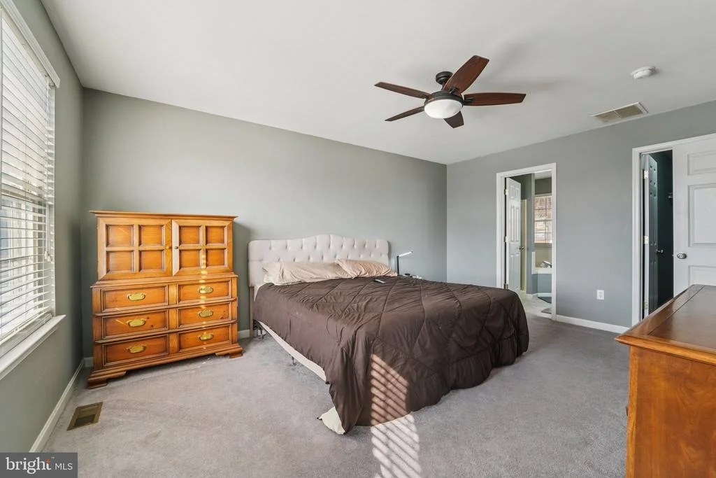 Photo of 1005 GULLO ROAD