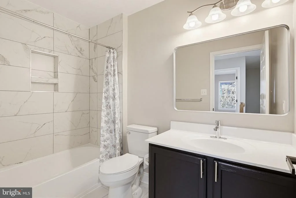 Photo of 14603 FARNHAM LANE
