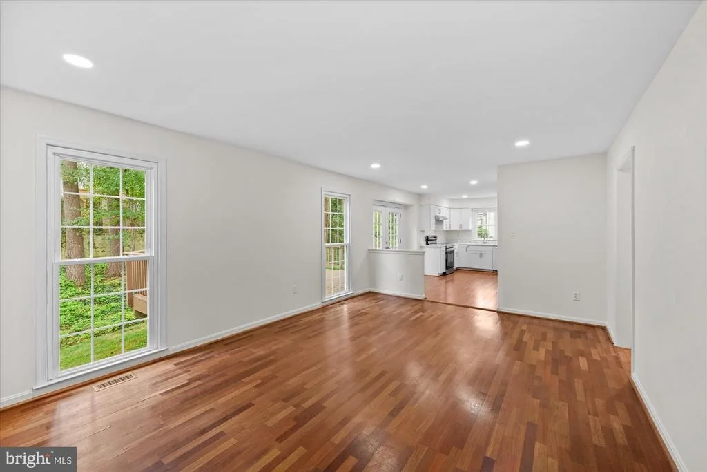 Photo of 8617 ETTA DRIVE