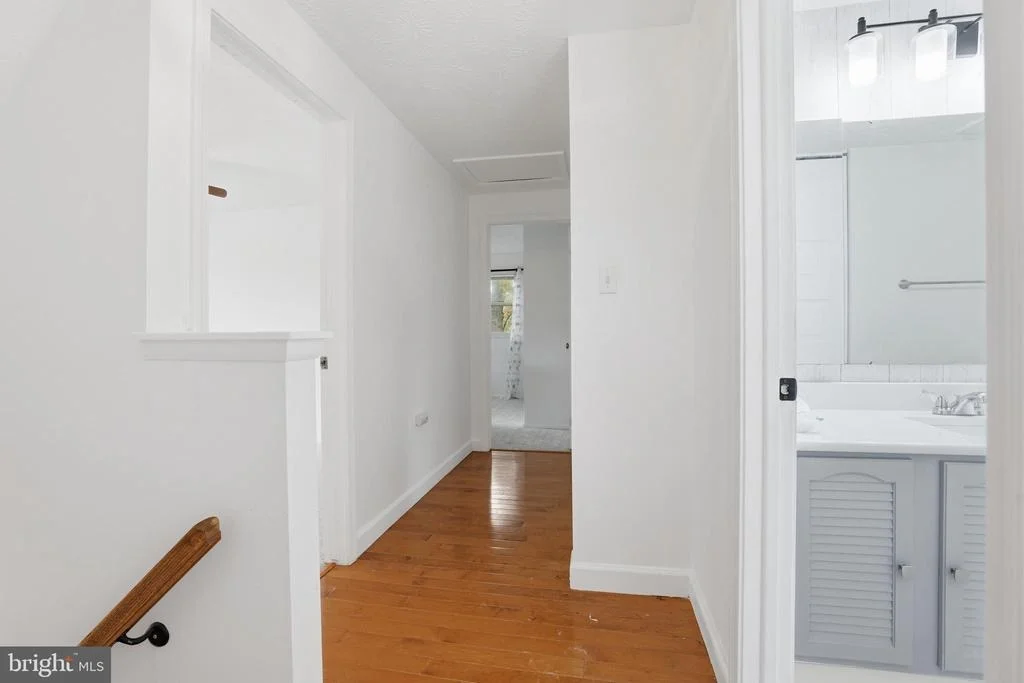 Photo of 1261 CAVENDISH DRIVE