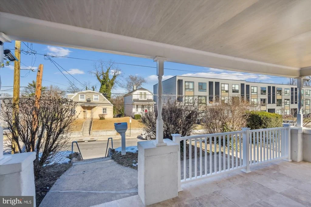 Photo of 2528 ELVANS ROAD SE