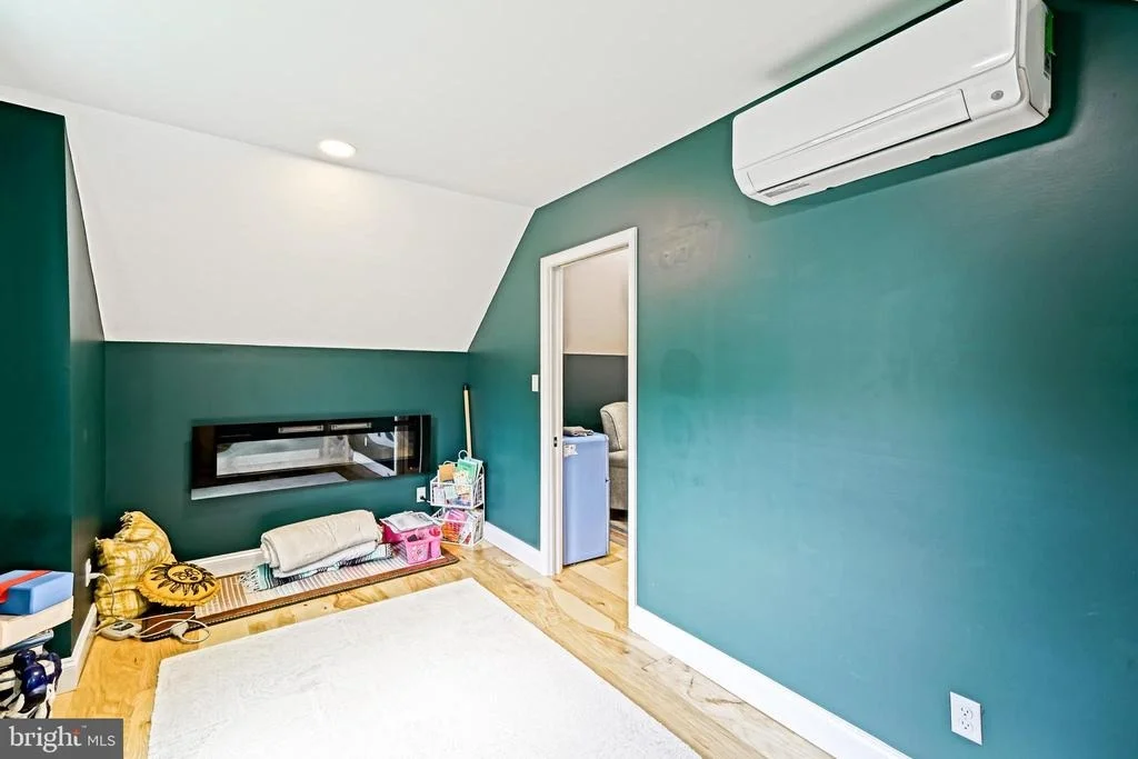 Photo of 19035 WINTERBERRY STREET