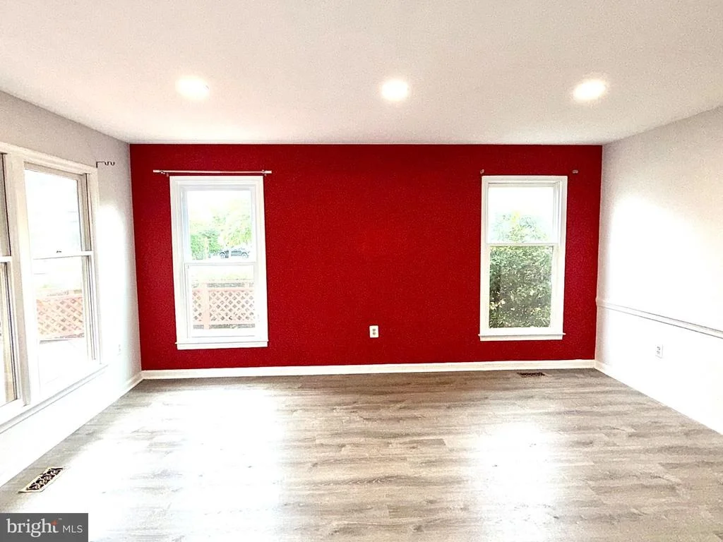 Photo of 9348 CREEKVIEW DRIVE