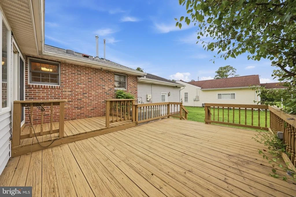 Photo of 5194 DEBRA ROAD