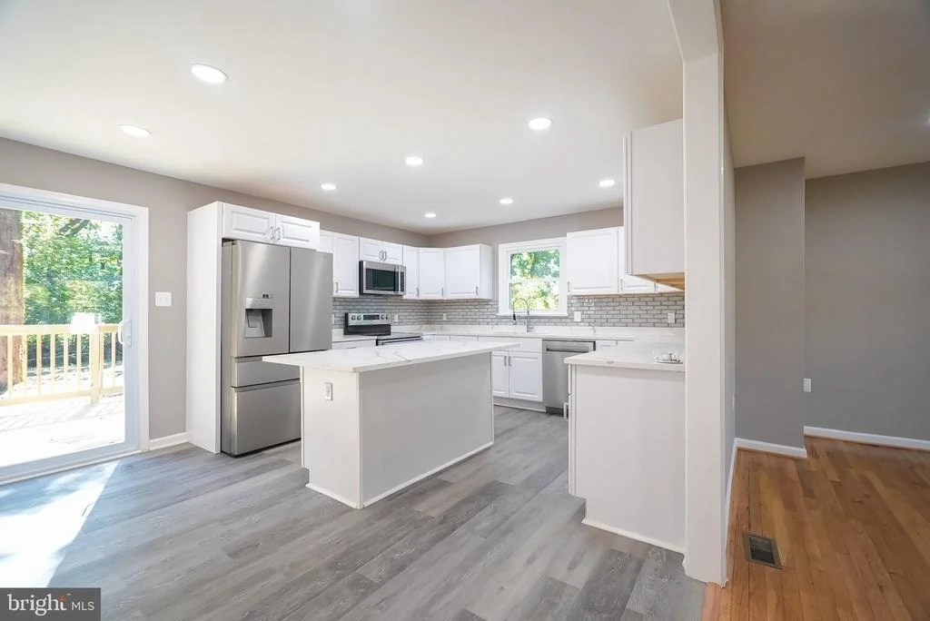 Photo of 4150 BARRETT