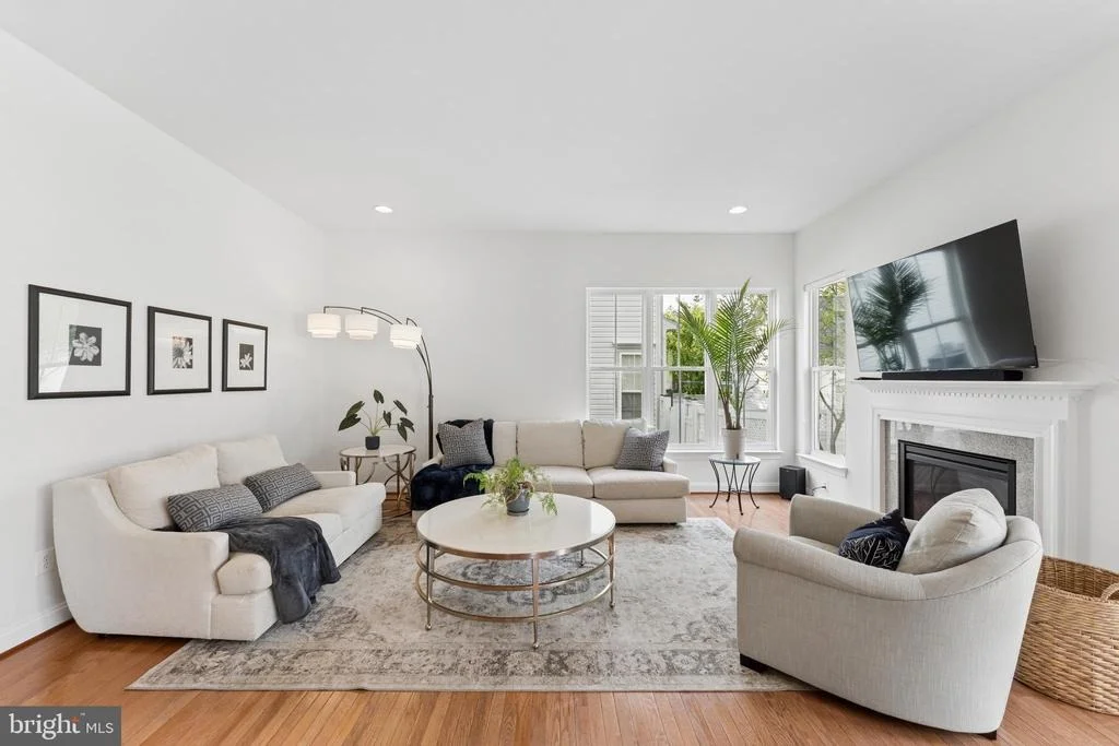 Photo of 23342 HIGBEE LANE