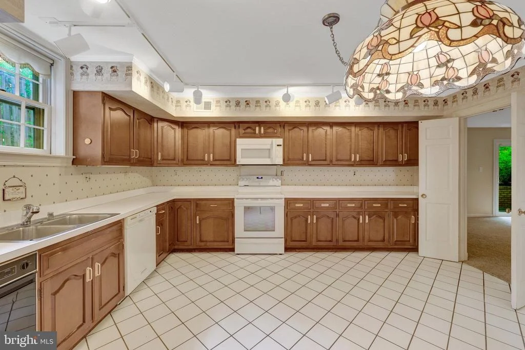 Photo of 1468 HIGHWOOD DRIVE