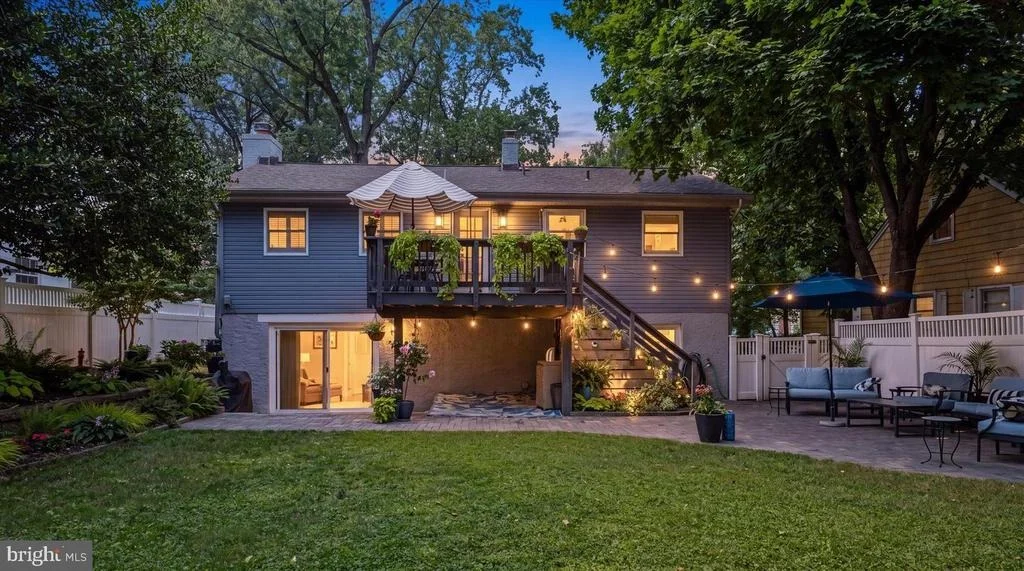 Photo of 228 DEWEY DRIVE