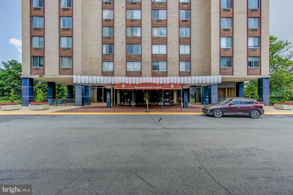 Photo of Unit 1208 at 9701 FIELDS ROAD