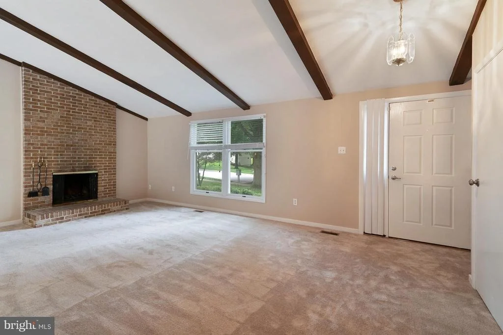 Photo of 6017 RIVER MEADOWS DRIVE