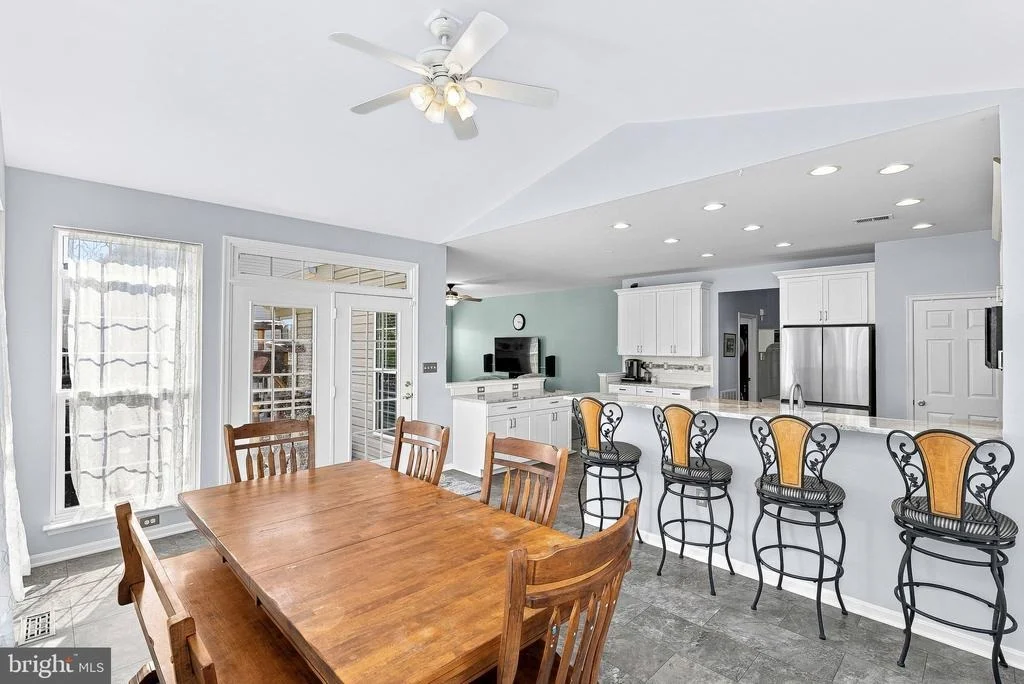 Photo of 945 DEVONSHIRE CIRCLE