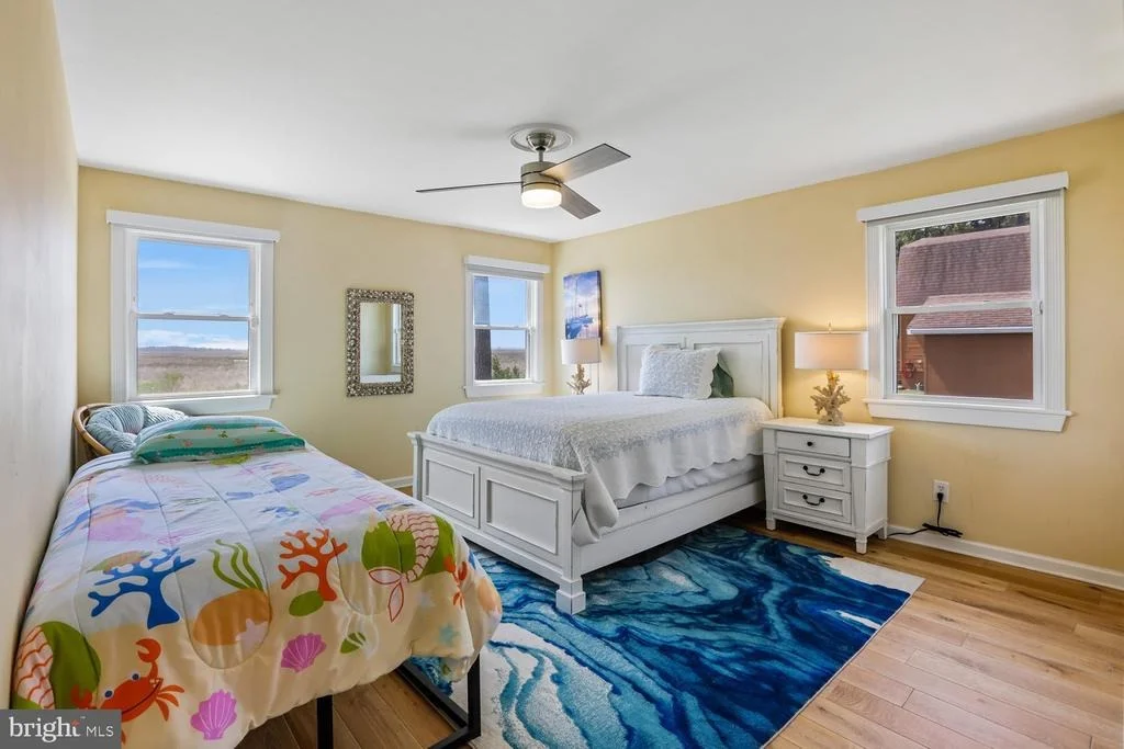 Photo of 8034 RIVERVIEW ROAD