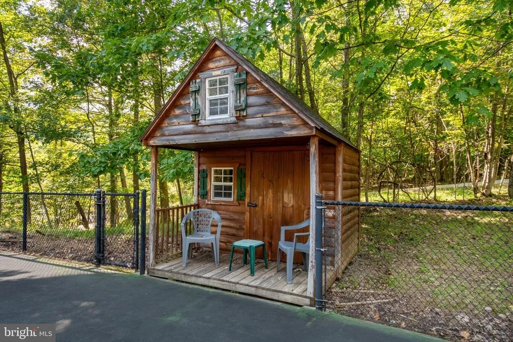 Photo of 2747 MARSH HILL ROAD