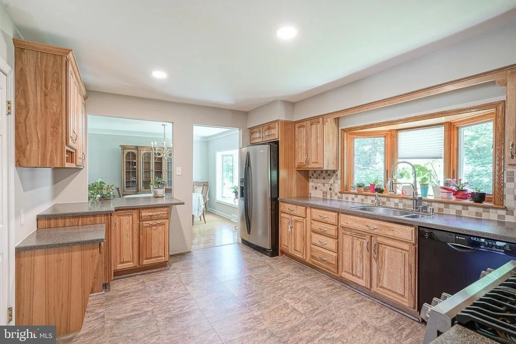 Photo of 1237 HEARTWOOD DRIVE