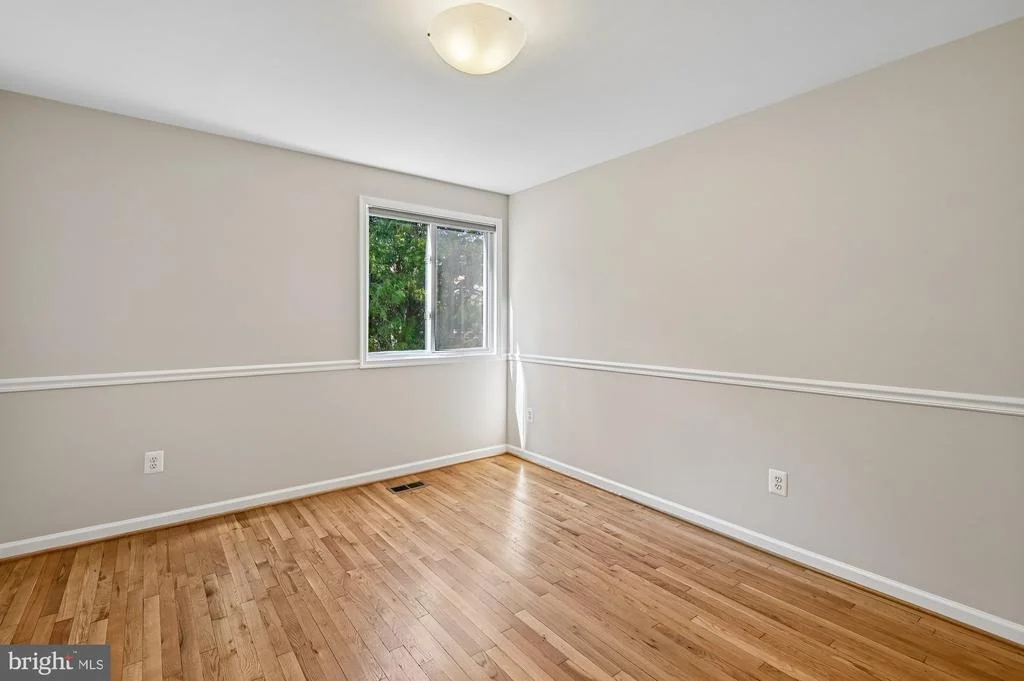 Photo of 5106 THUNDER HILL ROAD
