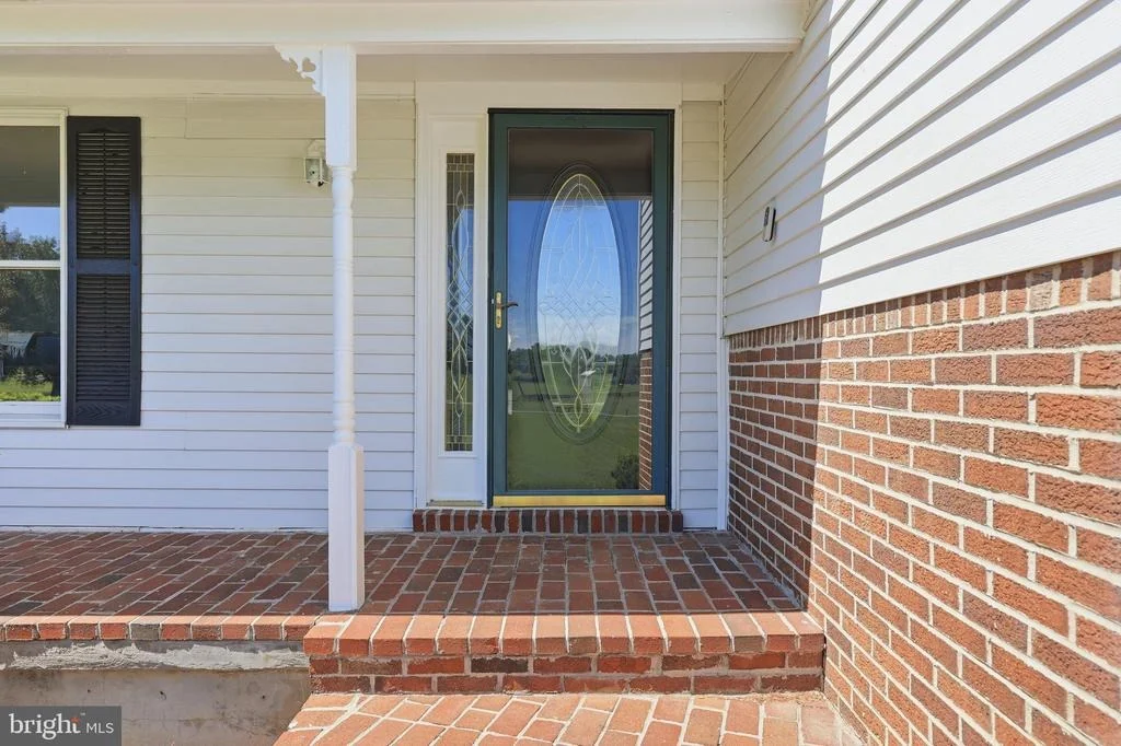 Photo of 3814 BOTELER ROAD