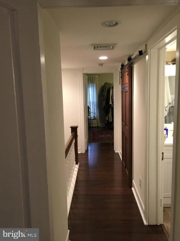 Photo of 218 E 6TH STREET E