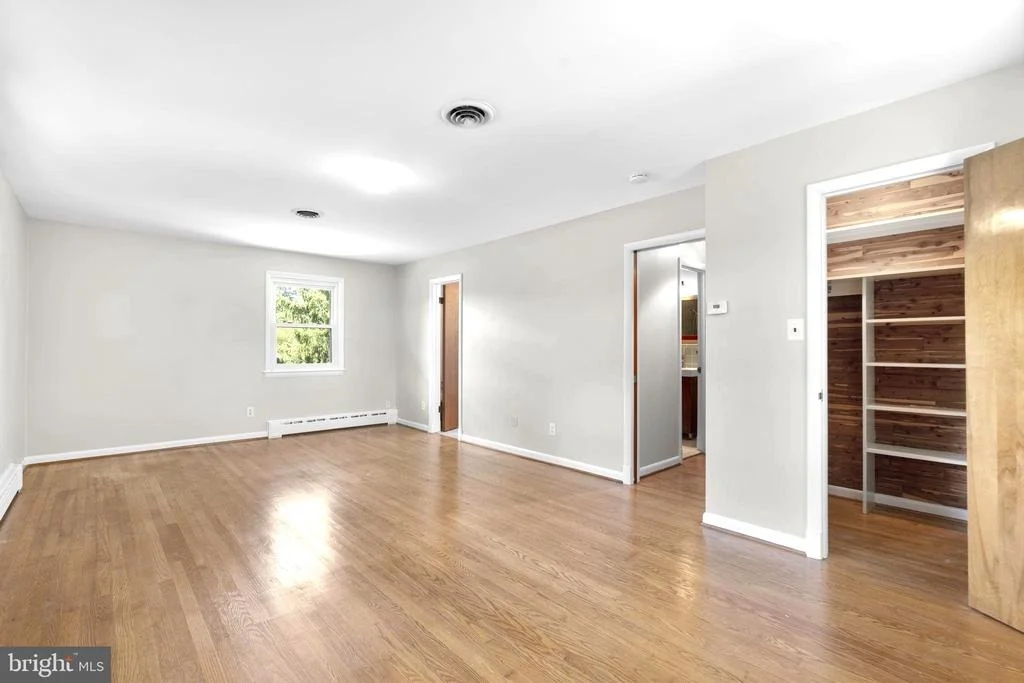 Photo of 18015 MUNCASTER ROAD