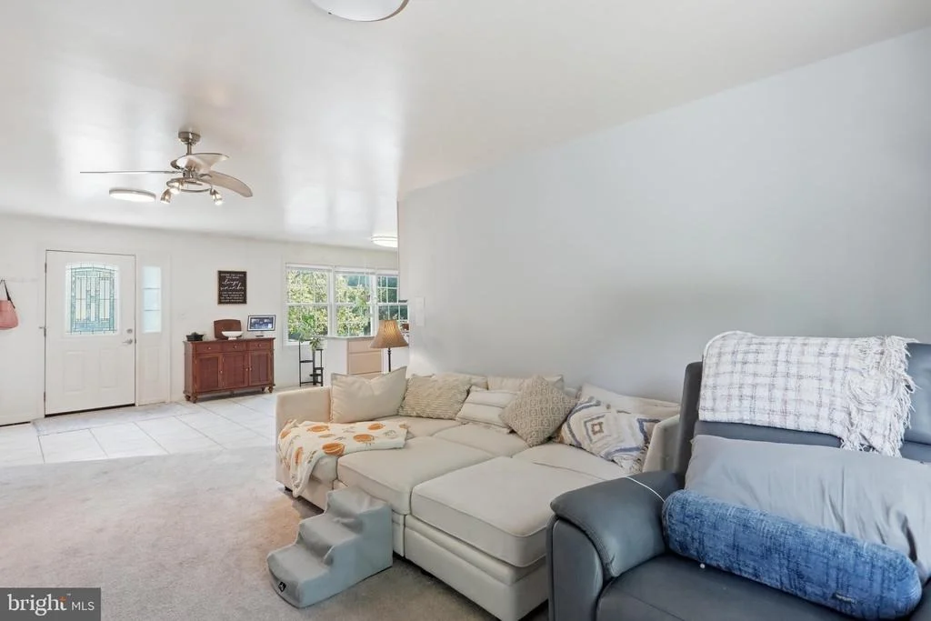 Photo of 5921 QUINN ROAD