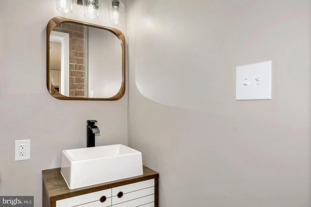 Photo of 6815 REYNARD DRIVE