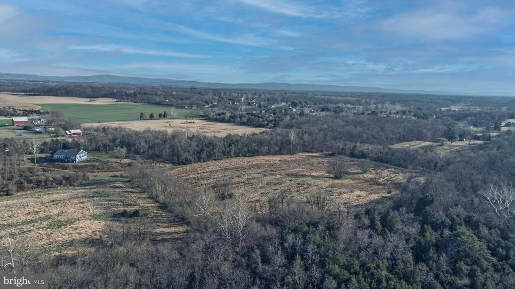 Photo of 8103 AVIS MILL ROAD
