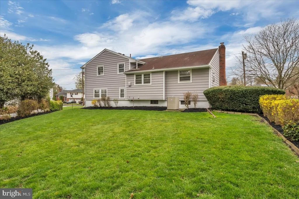 Photo of 180 CHERRY TREE LANE