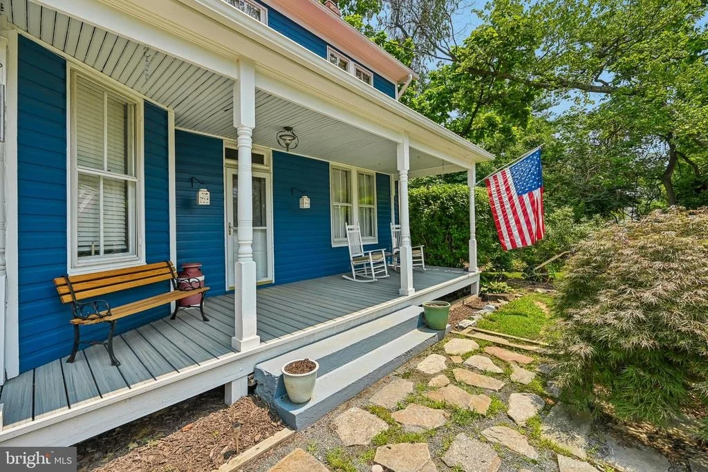 Photo of 20925 CLARKSBURG ROAD