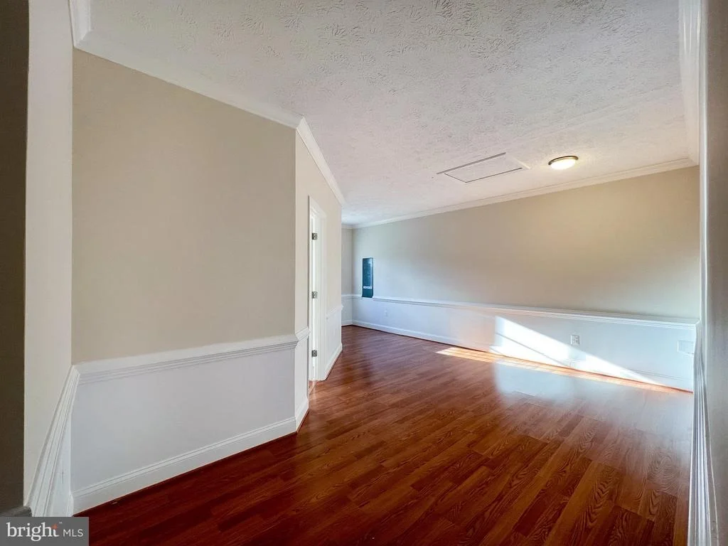 Photo of 1800 LAWNVIEW DRIVE