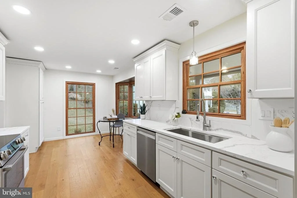 Photo of 4001 FEATHERSTONE PLACE