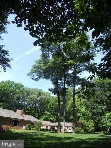 Photo of 450 RIVER BEND ROAD