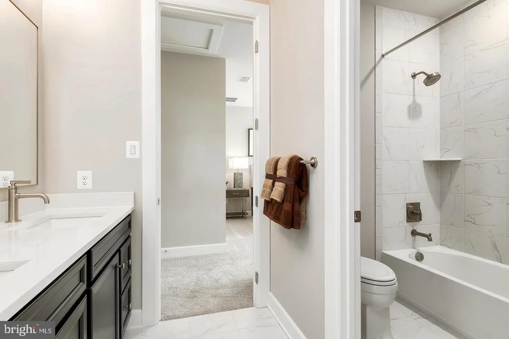 Photo of 1317 LEELAND FOREST