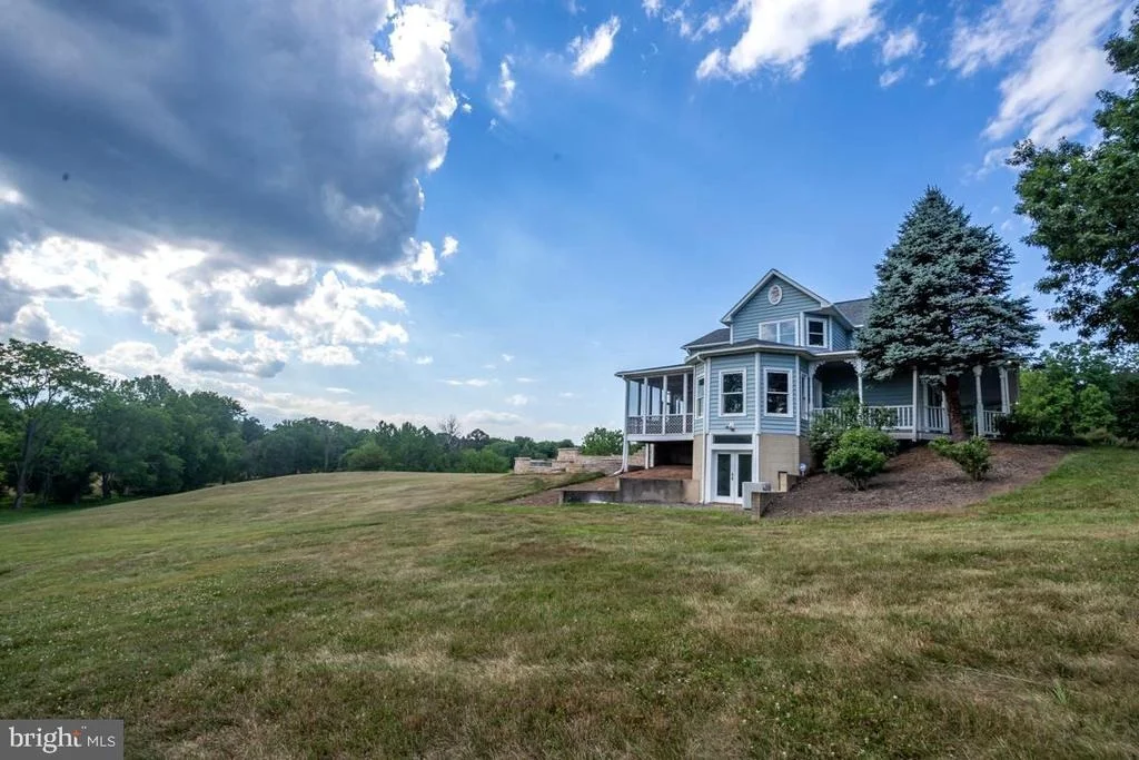 Photo of 22669 WATSON ROAD