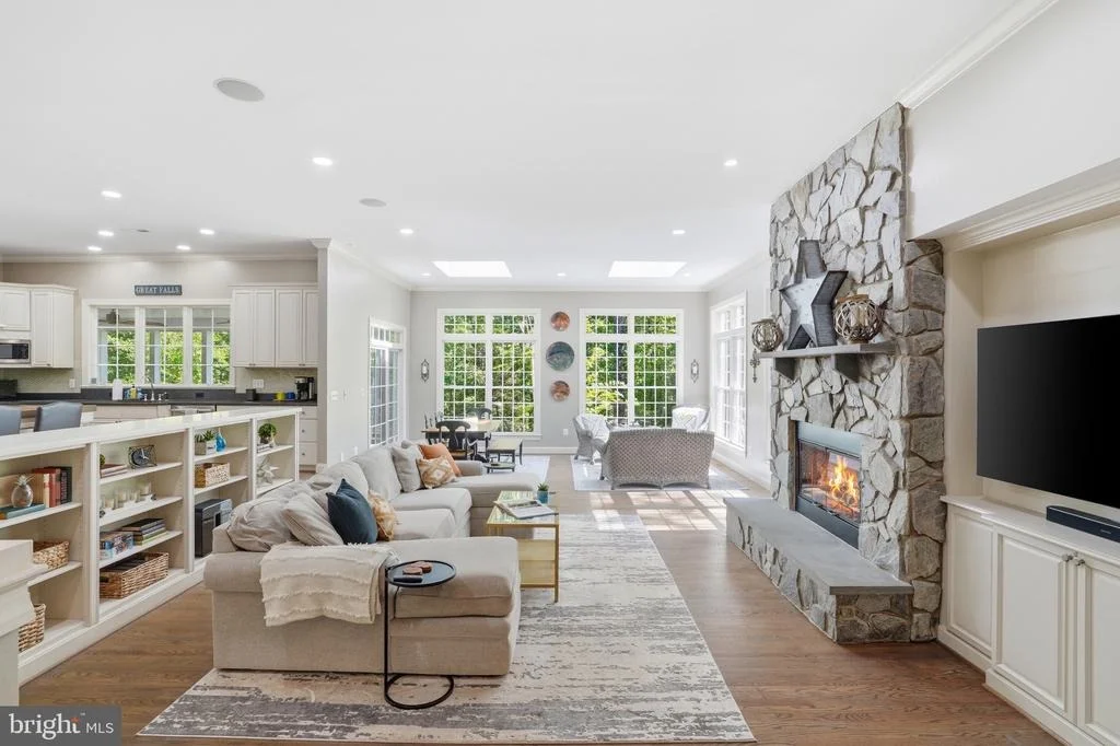 Photo of 1133 SPRINGVALE ROAD