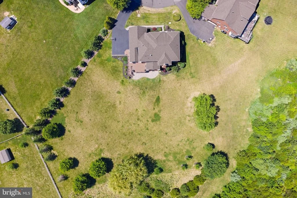 Photo of 20882 MCINTOSH PLACE